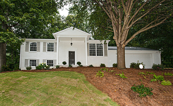 Ellwyn Dr_170TT_web