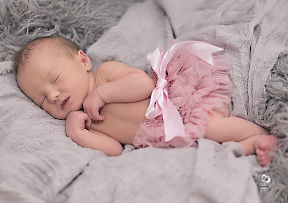 OliviaD_339T_web