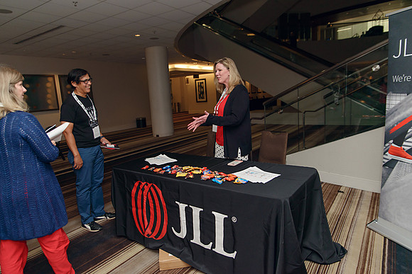 JLLRetail_1_111T_web