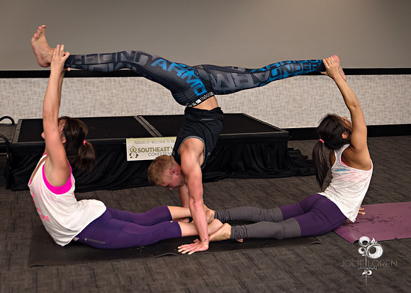 1-yoga_037T_web
