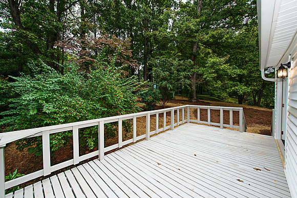 Ellwyn Dr_098T_hires