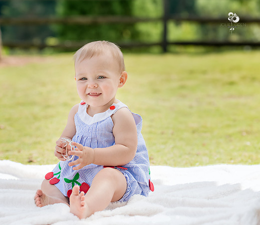 Evelyn_308T-V2_web