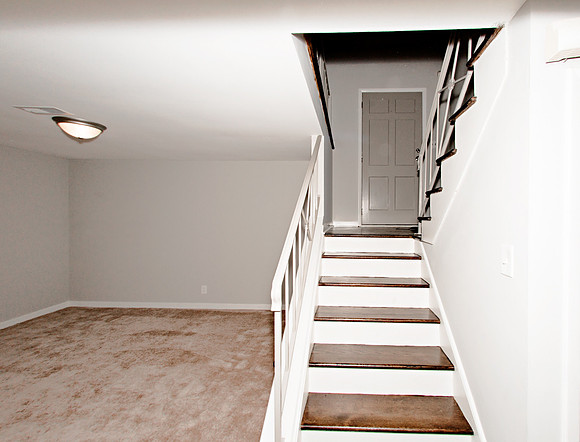 Ellwyn Dr_143T_web